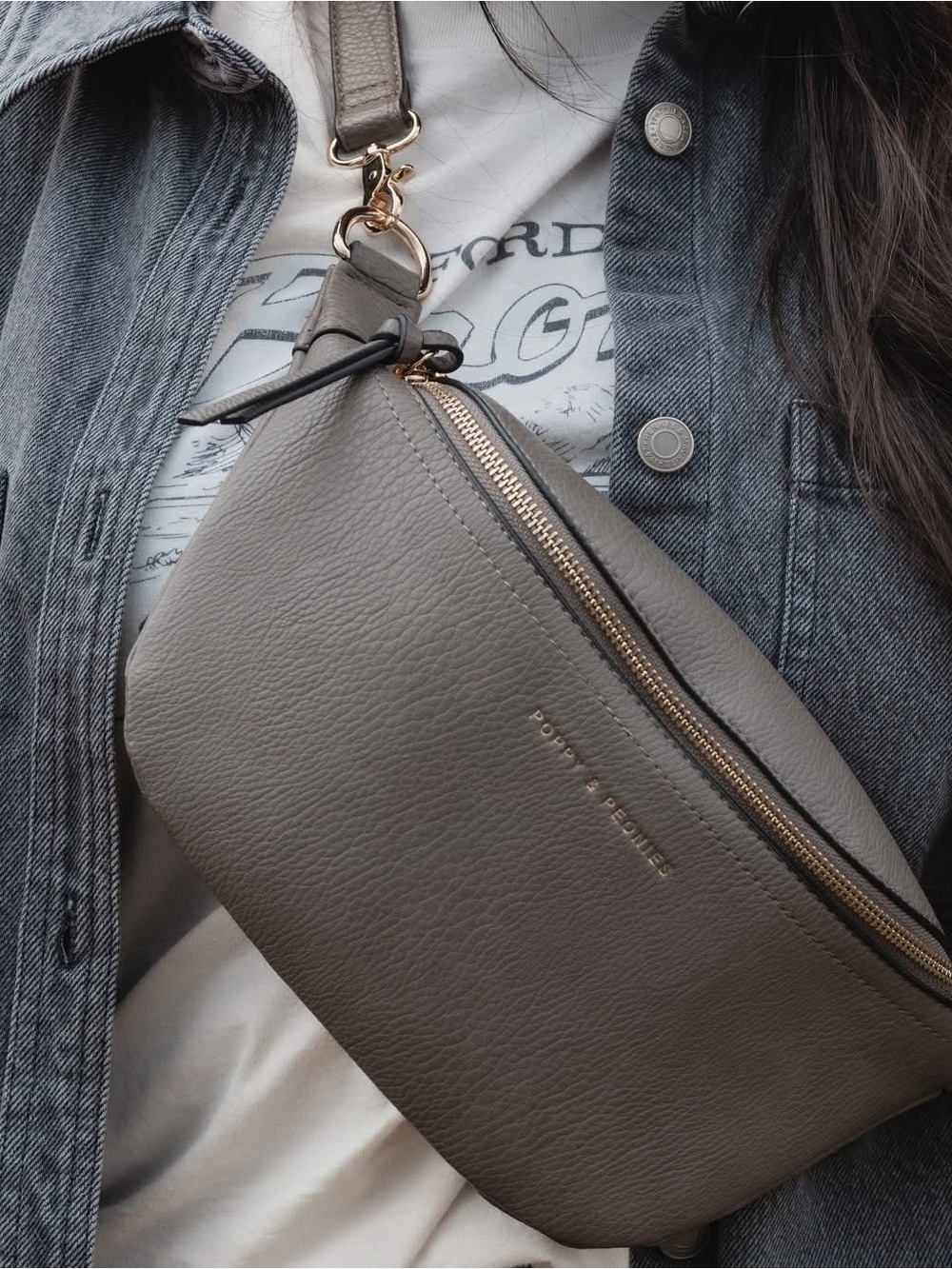 Poppy & Peonies Sidekick Crossbody in Grey